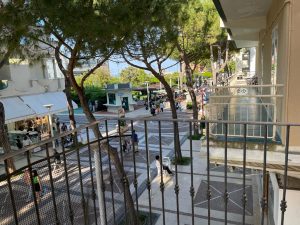 rif 2190 balcone su via curiel